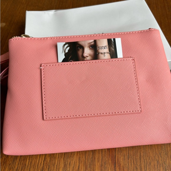 Pandora Me x Millie Bobby Brown clutch and Jewelry Organizer - Picture 5 of 9